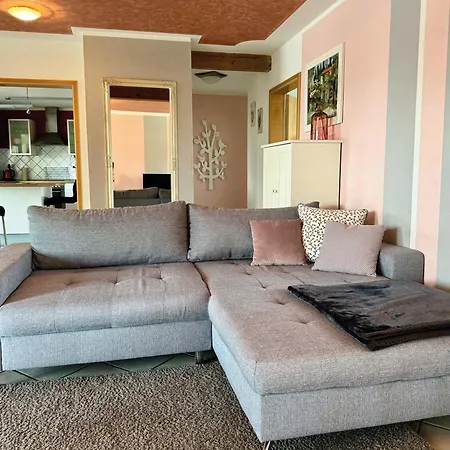 Pracht - Grosszuegige Ab 75 Qm * Rust